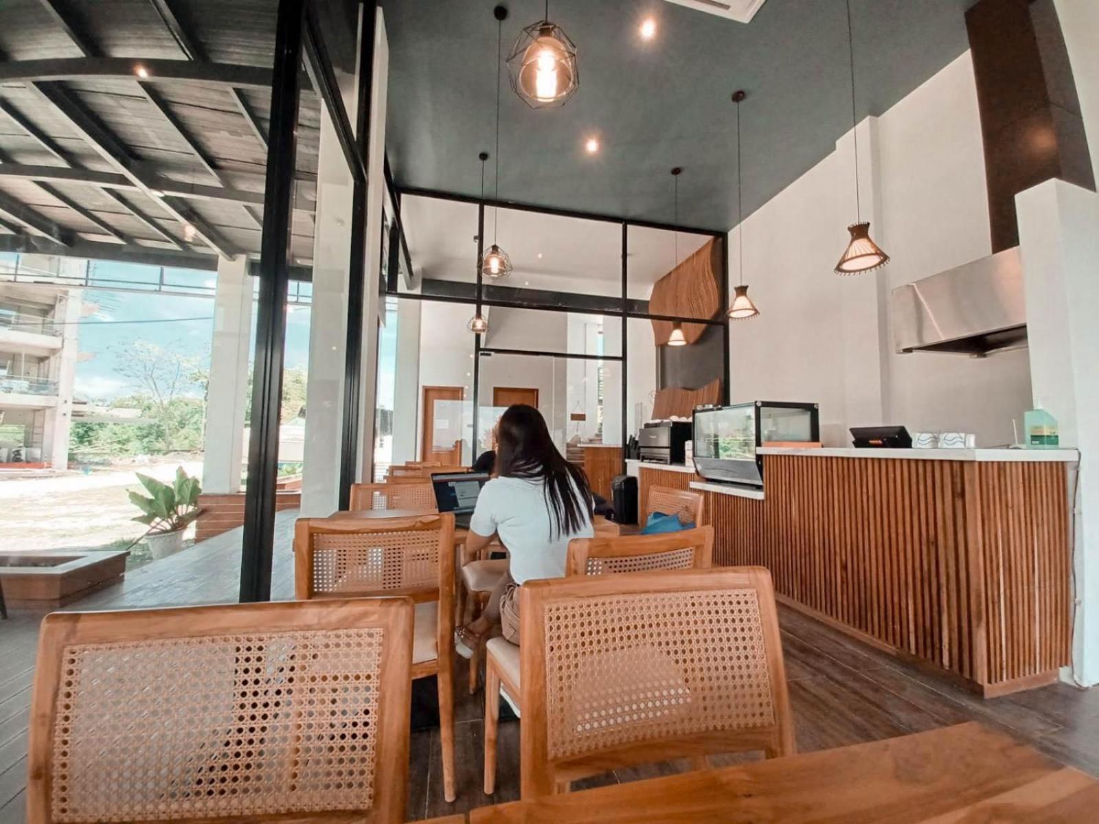 Qm Diving Resort Basdiot ภายนอก รูปภาพ
